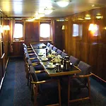 אכסניה Laivahostel S/s Bore טורקו