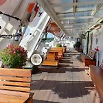 Laivahostel S/s Bore