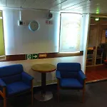 Laivahostel S/s Bore Hostel *