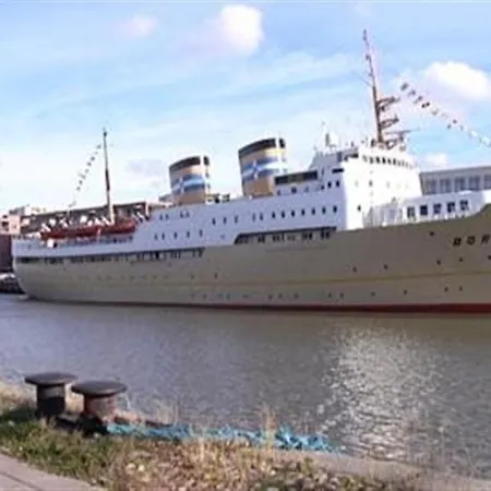 Laivahostel S/s Bore *