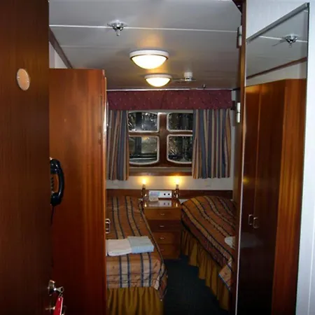 Auberge de jeunesse Laivahostel S/s Bore *