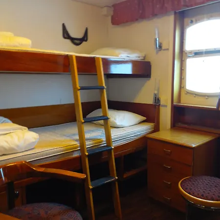 Laivahostel S/s Bore بيت شباب