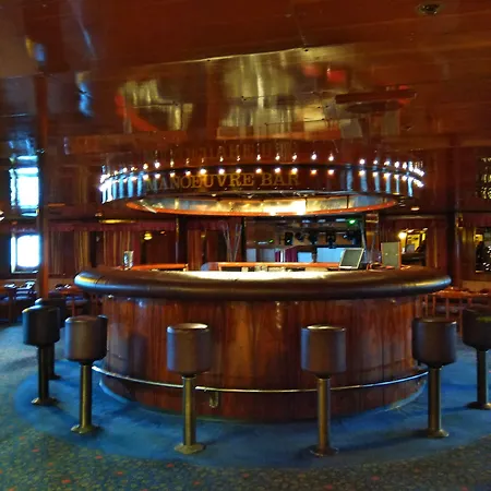 ホステル ライヴァホステル S/s ボレ