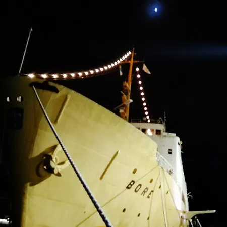 Laivahostel S/s Bore بيت شباب