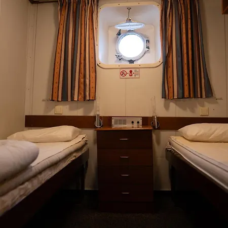 Laivahostel S/s Bore * Turku