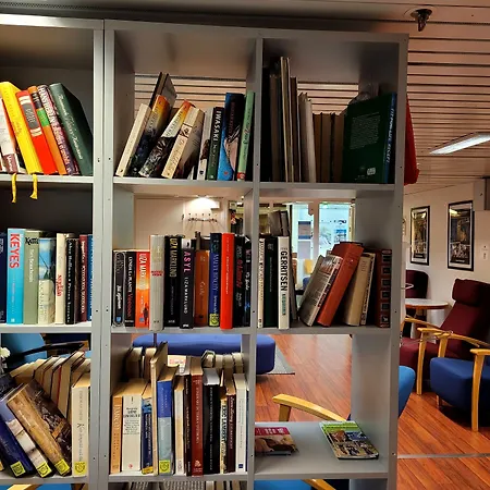 Laivahostel S/s Bore Vandrarhem *