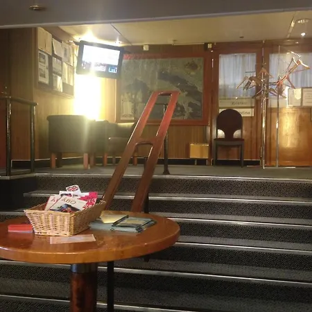 Laivahostel S/s Bore بيت شباب