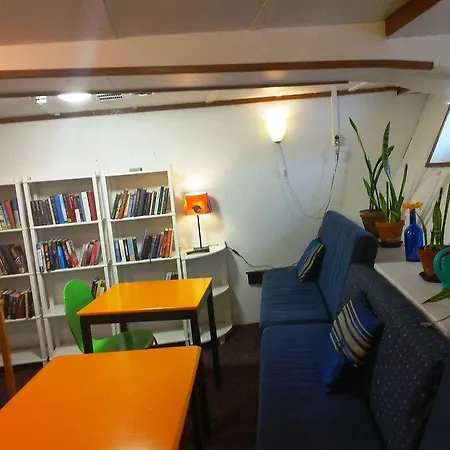 Laivahostel S/s Bore بيت شباب توركو