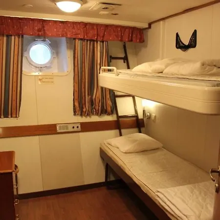 Laivahostel S/s Bore * Turku
