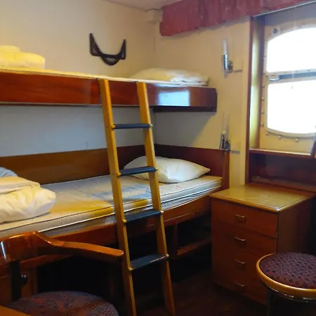 Laivahostel S/s Bore * Turku