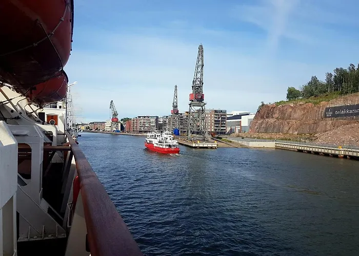 Laivahostel S/s Bore