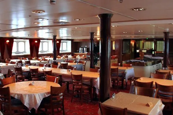 Laivahostel S/s Bore Albergue