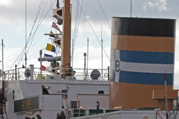 Хостел Laivahostel S/s Bore