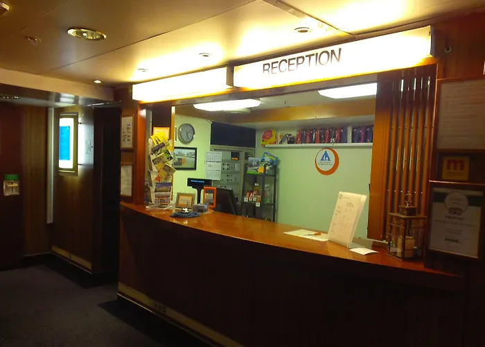 Хостел Laivahostel S/s Bore Турку