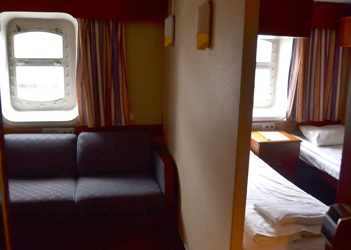 Laivahostel S/s Bore Хостел Турку