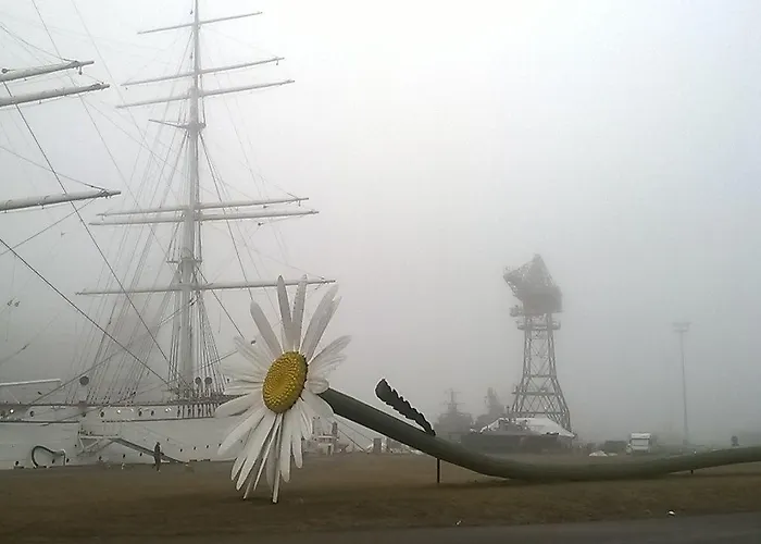 Laivahostel S/s Bore Хостел